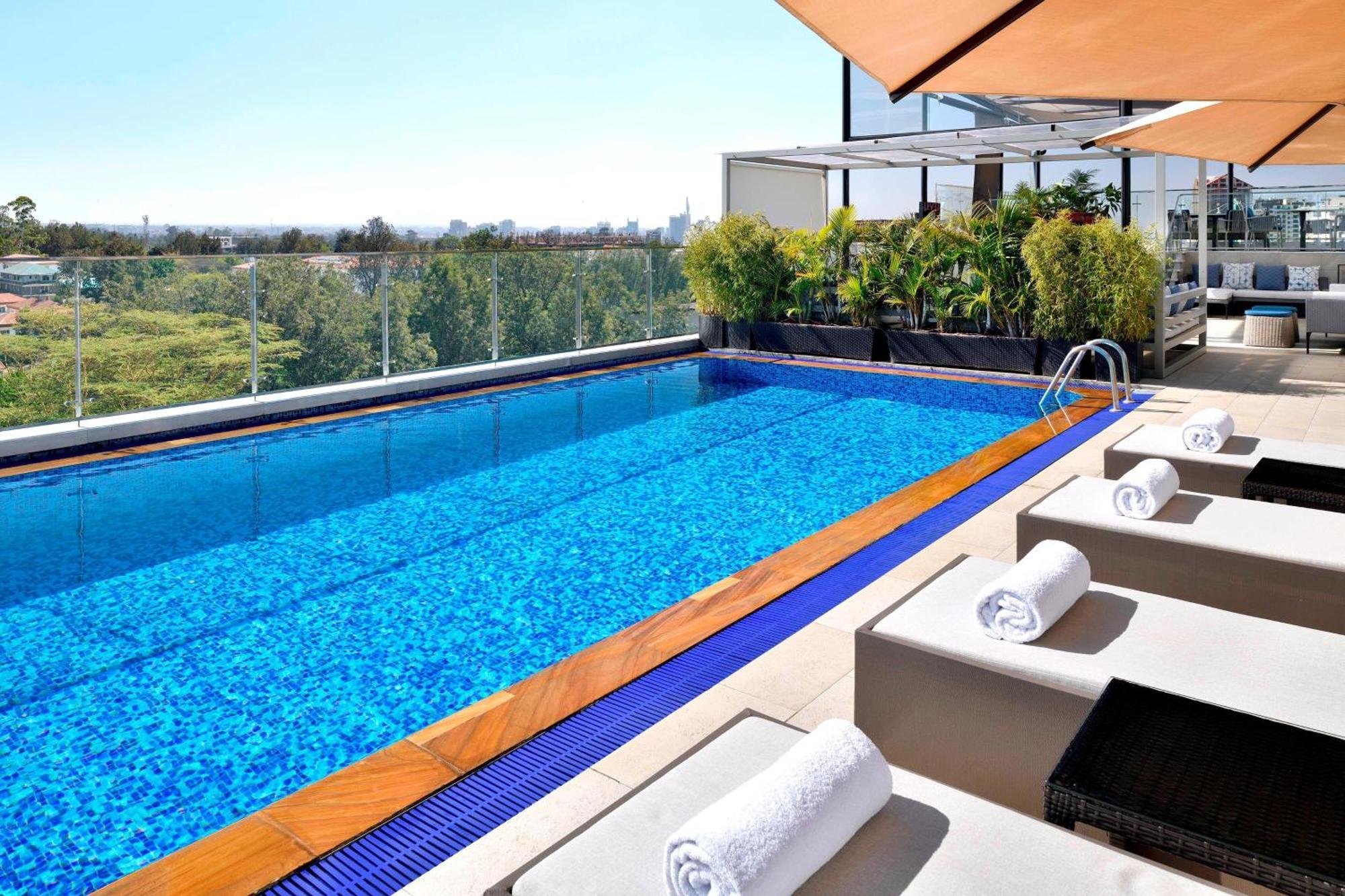 Four Points By Sheraton Nairobi Hurlingham Bagian luar foto